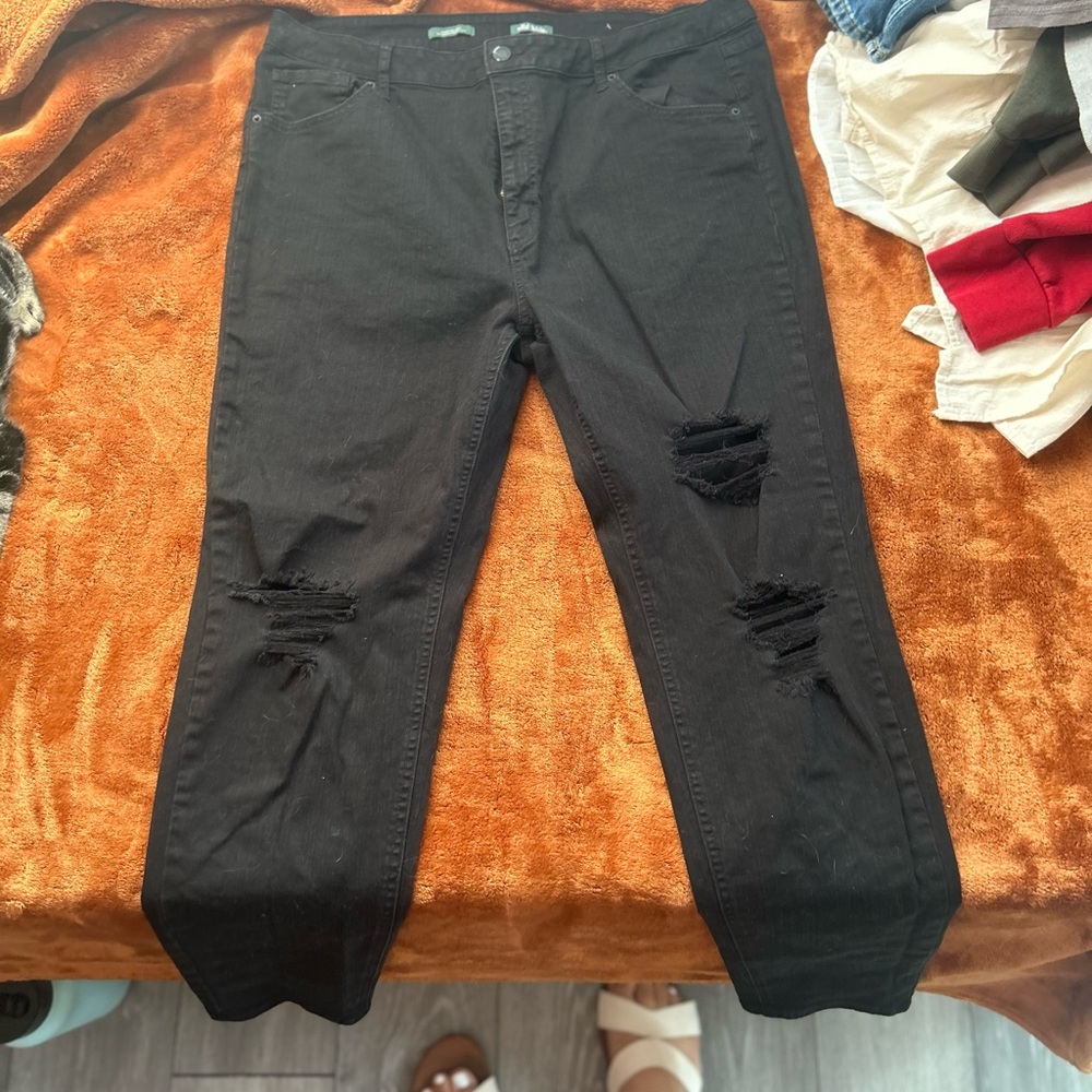 Black skinny jeans
